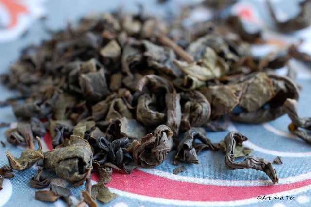 Japanese Oolong Dry Leaf 02-01-14