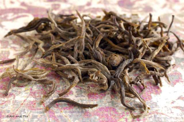 Yunnan Silver Tip Dry Leaf 11-22-14